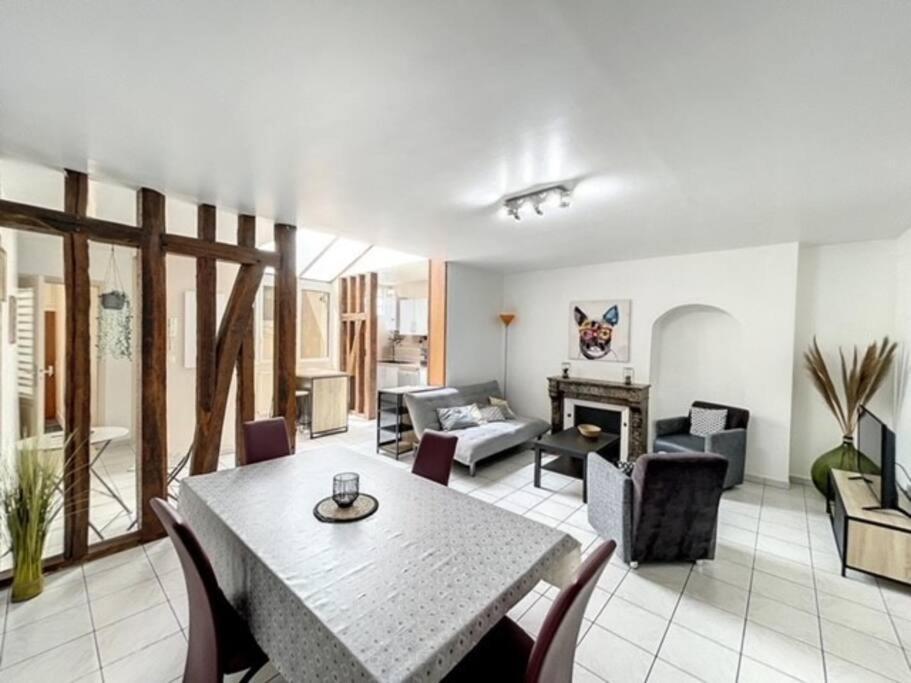Appartement Au Coeur De Труа Экстерьер фото